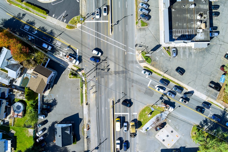 Cars at a busy San Mateo intersection